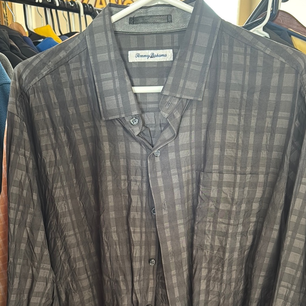 TOMMY BAHAMA Gray Plaid Button-Up LONG SLEEVE Shirt